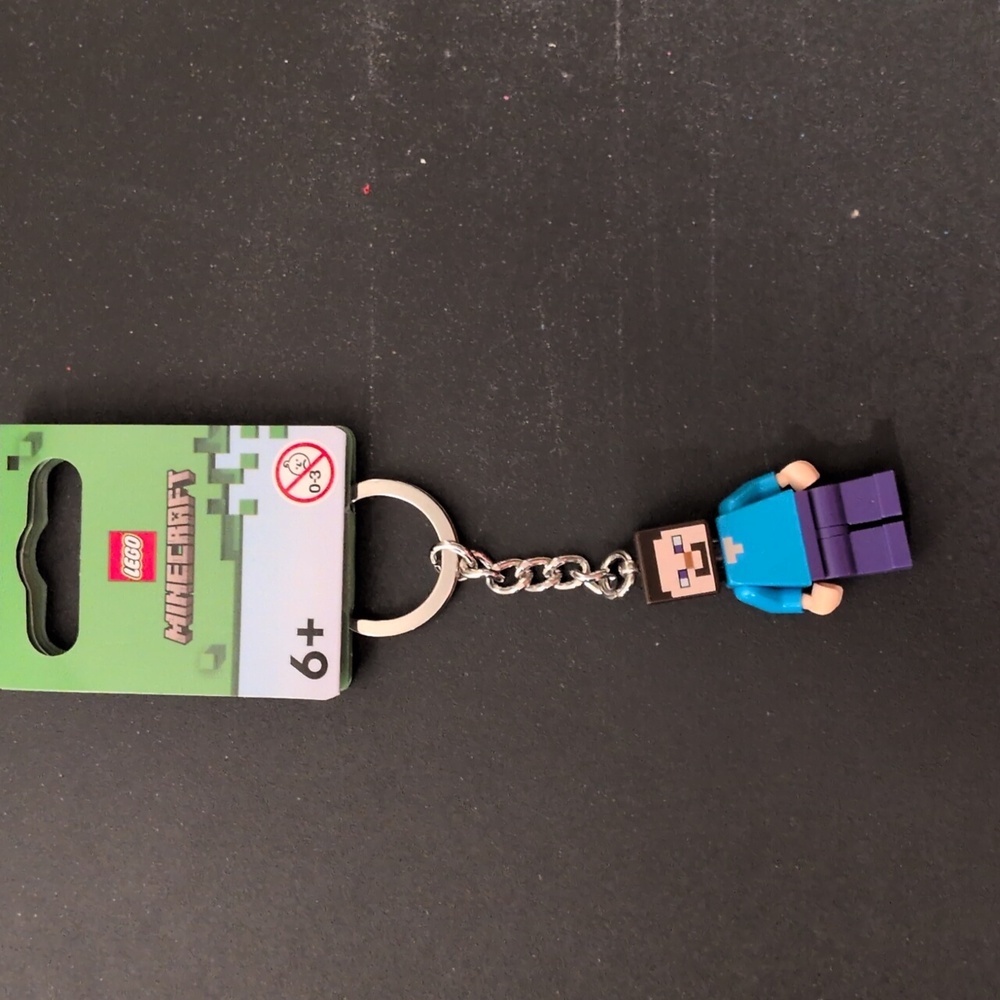 NWT LEGO Minecraft STEVE Keychain